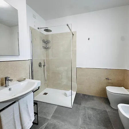 Elyas Pensionat 3*